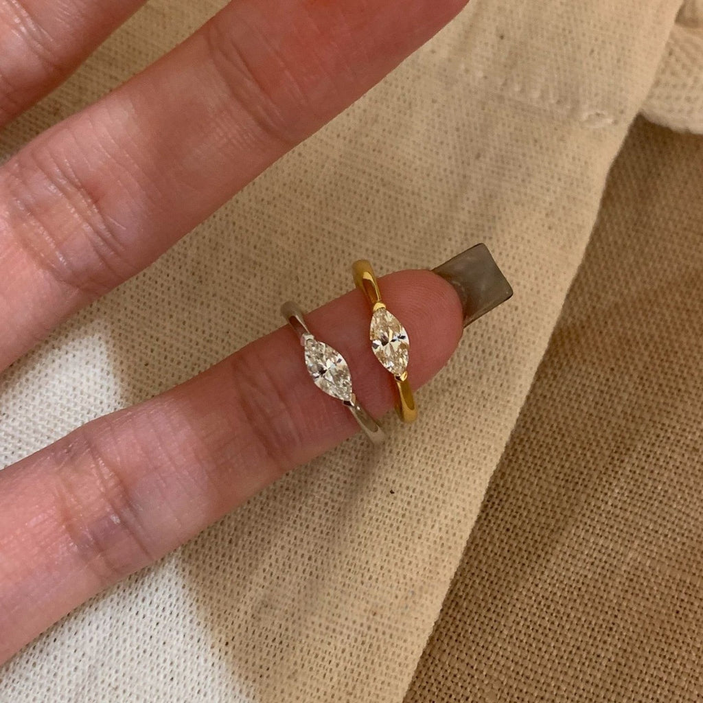 Women's Retro Minimalist Horse-Eye Diamond Ring