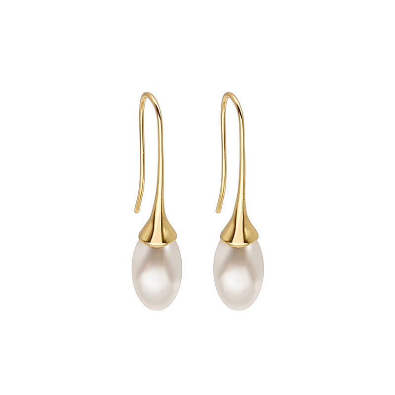 Women's Retro Stylish Water Drop Pearl Earrings